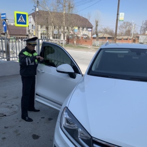 В Ачинске за 5 дней праздничных выходных 80 водителей привлечено к ответственности за тонировку