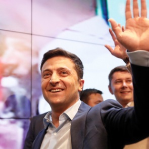 Зеленского призвали публично присягнуть националистам