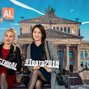 В Ачинске при полном аншлаге прошёл спектакль Школы-студии МХАТ