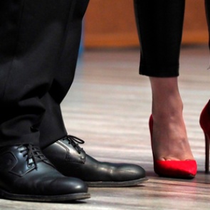 Россияне смирились с высокими зарплатами своих жен и задумались о равноправии