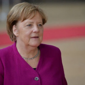 Меркель назвала условие снятия санкций с России