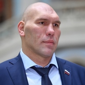 Валуев отреагировал на новости о раке мозга