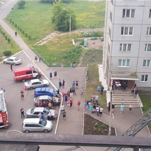 В Красноярске 150 человек эвакуировали из горящего общежития аграрного университета