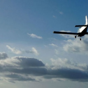 Самолет упал на жилой дом в Чечне