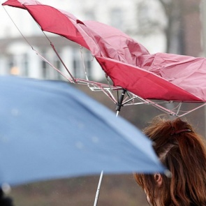 На Красноярский край надвигается шквалистый ветер, дожди и грозы