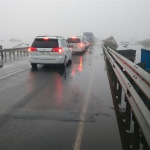 Открыли трассу из Красноярска в Иркутскую область: дорога была под водой трое суток