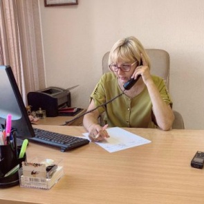 Телефоны горячих линий в городе Ачинске (6-13-14), в Ачинском районе (5-40-43)