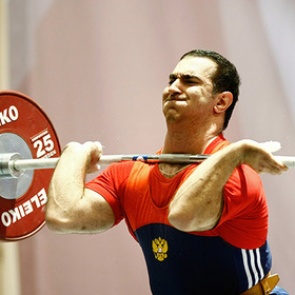 Пятерых российских тяжелоатлетов заподозрили в употреблении допинга