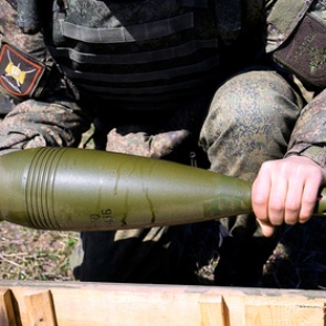 Россиянин решил распилить артснаряд и взорвался