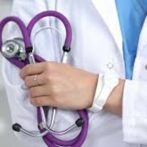 «Врачи увольняются, пациенты не получают помощь»: красноярский депутат рассказал о состоянии медицины в России