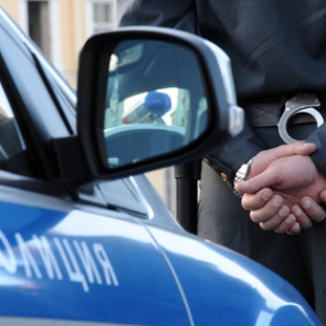 Российскому полицейскому выстрелили в голову