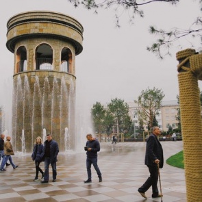 На месте сгоревшего ТЦ «Зимняя вишня» в Кемерово построили «Сквер ангелов»