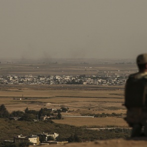 Сирийская армия начала переброску сил на север для противостояния туркам