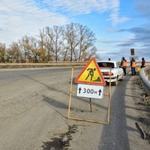 В Ачинске начинается ямочный ремонт на подъездных участках путепровода по ул.5 Июля