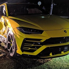 Подросток угнал машину, попытался удрать от полиции и разбил чужой Lamborghini