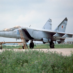 В США быстрейший в мире истребитель МиГ-25 назвали бесполезным