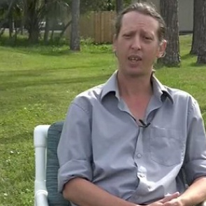 Суд заставил мужчину платить алименты за чужого ребенка