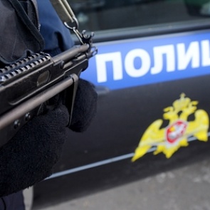 Российские полицейские нашли наркотики у следователя и поплатились