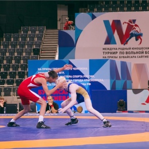 Турнир по вольной борьбе на призы Бувайсара Сайтиева объединил свыше 250 борцов