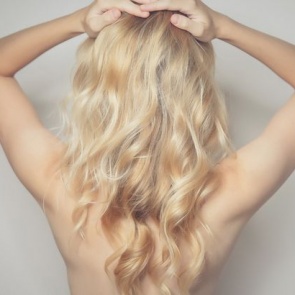 Береги волосы в холода! Как устранить ломкость и выпадение волос