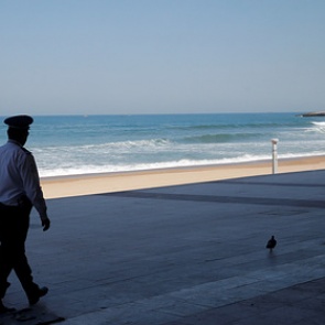 Море выбросило на берег почти тонну отличного кокаина