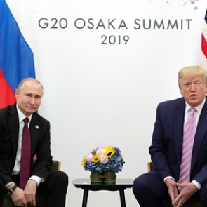 Путин отреагировал на возможный приезд Трампа на Парад Победы