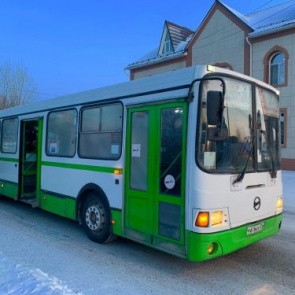 6-02-33 и 112: В Ачинске продолжает работу горячая телефонная линия «Сообщи, если пассажирский автобус пришел не вовремя»