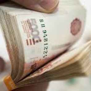 26-летний сотрудник банка за месяц присвоил 600 тысяч рублей и остался на свободе