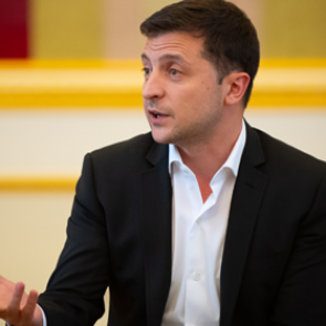 На Украине объяснили падение рейтинга Зеленского