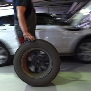 В России шины и духи без маркировки попали под запрет