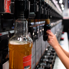 Назван самый популярный алкогольный напиток у россиян в новогодние праздники