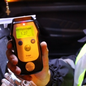 Житель Солнечного заметил пьяного водителя и сдал его инспекторам ГИБДД