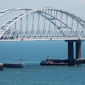 Экс-депутат Рады восхитился Крымским мостом и проклял 2014 год