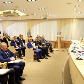 В новогоднюю ночь и на Рождество по Красноярску будут курсировать праздничные автобусы