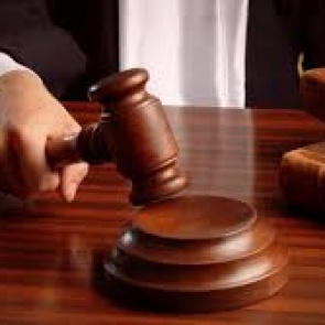 В Абакане отдали под суд развратника: издевался над тремя девочками