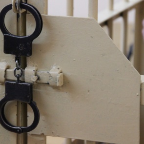 Дивногорец отправится в колонию на 11 лет за смертельное избиение 3-месячного сына