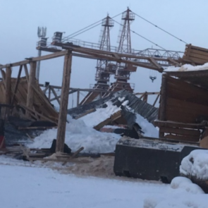 На лесопилке в Лесосибирске рухнула крыша. Есть пострадавшие