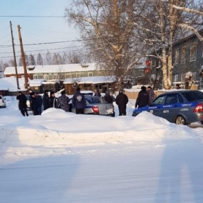 В Лесосибирске мужчина выстрелил в соперника из самодельного оружия