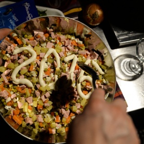 Россиянам раскрыли способы пережить новогоднее застолье