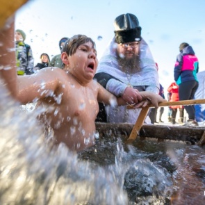 Ошибаются даже верующие: 5 вещей, которые зря делают в Крещение