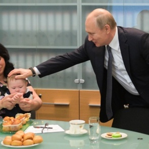 Ждите лета! Как получить маткапитал и пособие на дошкольников, которые пообещал Путин