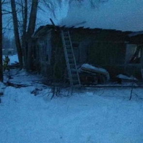 Число погибших в крупном пожаре в российском поселке выросло