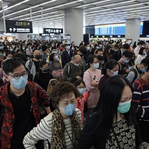 Распространение смертельного вируса по миру напугало россиян