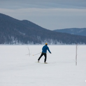 На базе в Зеленогорске упал лыжник и травмировал позвоночник