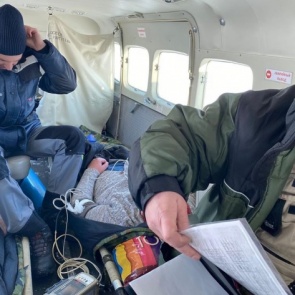 Мужчину с расслоением аорты вывезли санавиацией и остановили кровь в организме, чтобы спасти жизнь