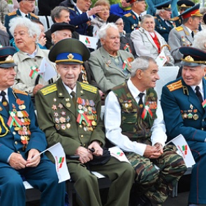 Путин назначил выплаты ветеранам к 75-летию Победы