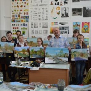 День открытых дверей: детская художественная школа им. А.М.Знака приглашает ачинцев на экскурсию