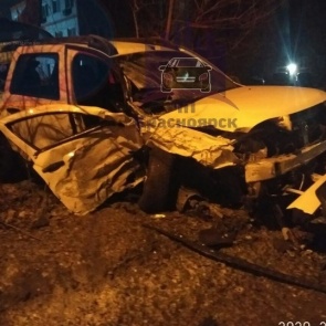 В жуткой ночной аварии на Семафорной пострадала беременная красноярка