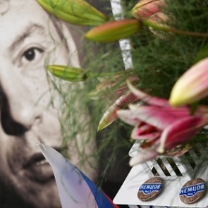 Поиск заказчика убийства Немцова продлили