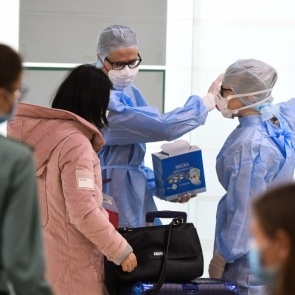 В России у трех человек диагностировали коронавирусную инфекцию